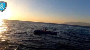 Ακυβέρνητη λέμβος με 26 μετανάστες εντοπίστηκε σε θαλάσσια περιοχή της Κω - Δείτε βίντεο