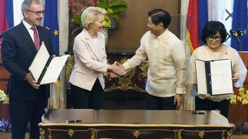 Ιστορική επίσκεψη Φον Ντερ Λάιεν στις Φιλιππίνες: Αναθερμαίνονται οι εμπορικές σχέσεις ΕΕ - Μανίλας