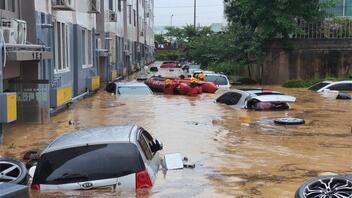 Πλημμύρες στη Νότια Κορέα: Επτά νεκροί, 3 αγνοούμενοι και πάνω από 1.500 άνθρωποι απομακρύνθηκαν από τα σπίτια τους
