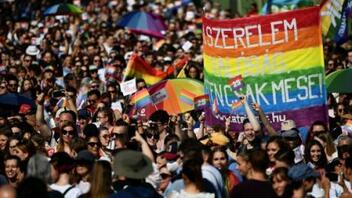 Χιλιάδες άνθρωποι στο Pride στη Βουδαπέστη, παρά τον καύσωνα