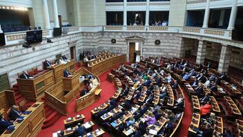 Ολοκληρώθηκαν οι δευτερολογίες των πολιτικών αρχηγών στη Βουλή
