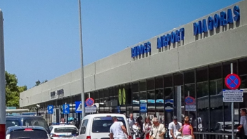 Σταϊκούρας: "Η κατάσταση στο αεροδρόμιο Ρόδου ομαλοποιείται"