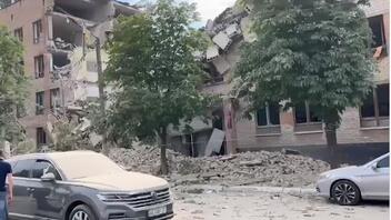 2 νεκροί και 20 τραυματίες από ρωσική επίθεση στην πόλη Κριβί Ριχ
