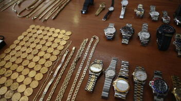 Μύκονος: Συνελήφθη «χρυσοδάκτυλος» με λεία 350.000 δολαρίων