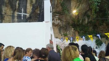 Του Αγίου Φανουρίου: Πλήθος πιστών σε ναούς και ξωκλήσια αλλά και στον ΒΟΑΚ