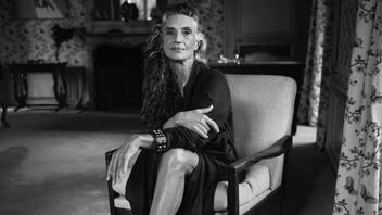 Η 67χρονη Άντζελα Μολίνα, το νέο πρόσωπο των Zara