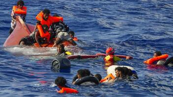 OHE: Να σταματήσουν οι απελάσεις Αφρικανών μεταναστών από την Τυνησία στη Λιβύη και την Αλγερία