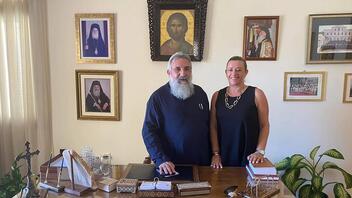 Σε εγκάρδιο κλίμα η συνάντηση της Μαρίας Καναβάκη με τον Αρχιεπίσκοπο Κρήτης