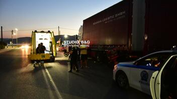Ναύπλιο: Τροχαίο με τραυματία οδηγό delivery