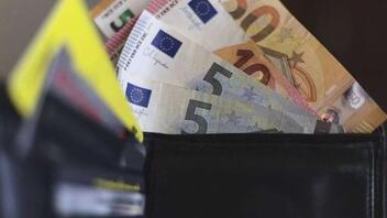 ΔΥΠΑ: Καταβάλλεται σήμερα το «μπόνους» των 300 ευρώ σε επιπλέον 2.434 μακροχρόνια ανέργους