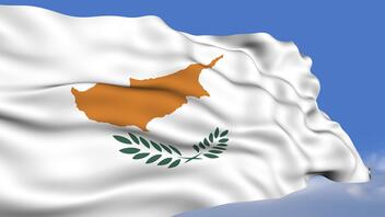 Σοβαρά επεισόδια στην Κύπρο στη διάρκεια πορείας για το μεταναστευτικό