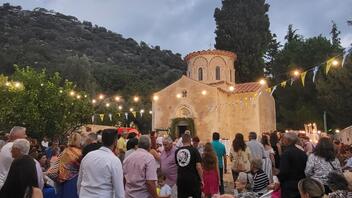 Δεκαπενταύγουστος: Η Κρήτη τιμά, με ευλάβεια, την Κοίμηση της Θεοτόκου 