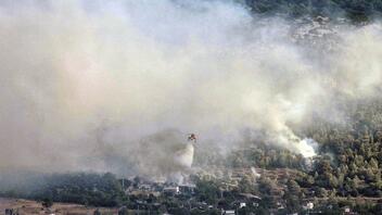 Σε ύφεση η πυρκαγιά στην Πάρνηθα – Οι φλόγες δεν έπληξαν τον πυρήνα του Εθνικού Δρυμού