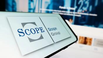 Scope Ratings: Αναβάθμισε την Ελλάδα σε καθεστώς επενδυτικής βαθμίδας 
