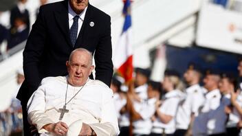 Πάπας Φραγκίσκος: Οι μετανάστες αντιμετωπίζονται με τρομερή έλλειψη ανθρωπιάς