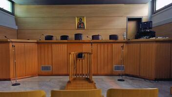 Αναστολή πλειστηριασμού ακίνητης περιουσίας του Ηλία Λιβάνη με δύο δικαστικές αποφάσεις