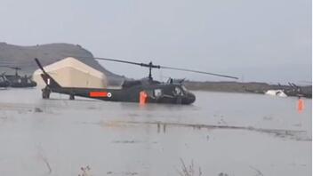 Πλημμύρισε η βάση στο Στεφανοβικείο Βόλου, μεταφέρθηκαν τα ελικόπτερα
