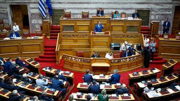 Βουλή: Σφοδρές αντιδράσεις για το «η απεργία απέτυχε» του Άδωνι Γεωργιάδη
