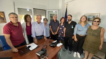 Στο Νοσοκομείο Ιεράπετρας ο Σπύρος Δανέλλης και υποψηφίοι σύμβουλοι του Λασιθίου 