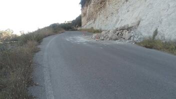 Αποκαταστάθηκε ο δρόμος μετά τις καταπτώσεις βράχων και τη διάβρωση από την κακοκαιρία 
