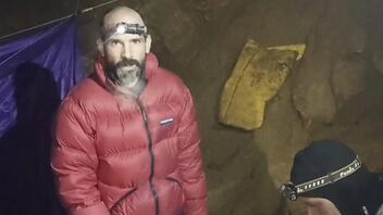 Εγκλωβισμένος 1.000 μέτρα κάτω από τη γη Αμερικανός σπηλαιολόγος στην Τουρκία