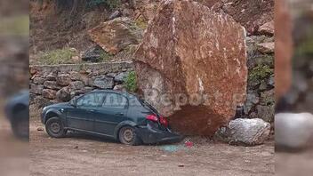Βράχος καταπλάκωσε αυτοκίνητο σε Μοναστήρι έξω από τη Λαμία