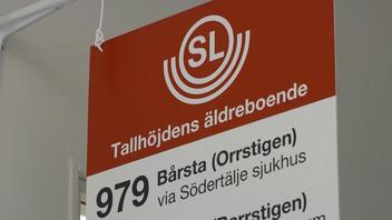 Η ψεύτικη στάση λεωφορείου ηρεμεί τους Σουηδούς πάσχοντες από άνοια