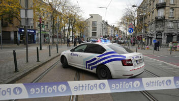 Συναγερμός στις Βρυξέλλες για οπλισμένο άνδρα σε τραμ
