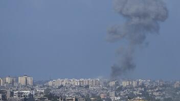 Νέοι σαρωτικοί ισραηλινοί βομβαρδισμοί σε Γάζα και Ράφα - Συνεχίζεται το δράμα των αμάχων