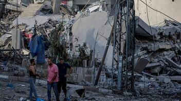 ΟΗΕ: Μόλις 62 φορτηγά με ανθρωπιστική βοήθεια πέρασαν στη Λωρίδα της Γάζας