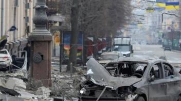 Τουλάχιστον έξι νεκροί και 14 τραυματίες από ρωσική πυραυλική επίθεση στο Χάρκοβο