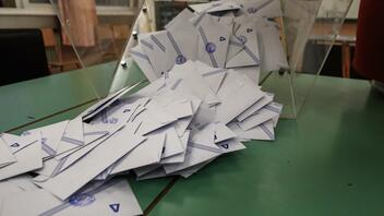 Εκλογές 2023: Επανακαταμέτρηση στους δήμους Αιγιαλείας, Καστοριάς και Παλαμά Καρδίτσας