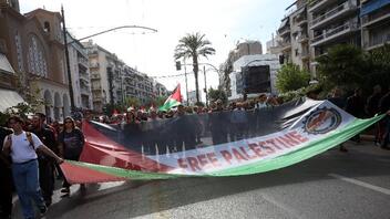 «Λευτεριά στην Παλαιστίνη» - Μεγάλο συλλαλητήριο και πορεία στην πρεσβεία του Ισραήλ