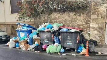 «Εκρηκτική» κατάσταση στο Ηράκλειο: Πλαφόν στα χιλιόμετρα για τα απορριμματοφόρα του δήμου