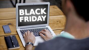 Το 55% των Ελλήνων θέλει να αγοράσει ηλεκτρονικά είδη την Black Friday
