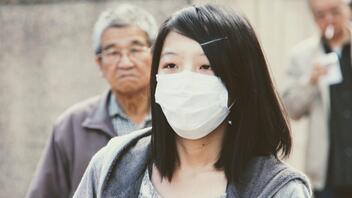Μυστηριώδης πνευμονία σαρώνει στην Κίνα και γεμίζει τα νοσοκομεία