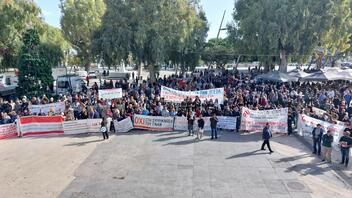 "Η Κρήτη δίνει τη μάχη της για τη δημόσια υγεία" - Μεγάλο συλλαλητήριο στο Ηράκλειο