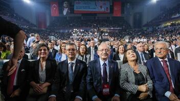 Τουρκία: Ο Οζγκιούρ Οζέλ νέος πρόεδρος του Ρεπουμπλικανικού Λαϊκού Κόμματος