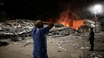 Πλήγματα στη Λωρίδα της Γάζας, το Ισραήλ διαμηνύει πως ο πόλεμος μπορεί να διαρκέσει