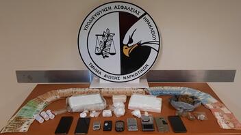 Με πάνω από 2,5kg κοκαΐνη και σχεδόν 20.000 ευρώ πιάστηκαν τρεις Ηρακλειώτες