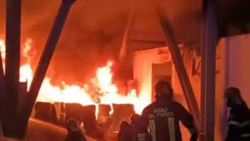 Ρώμη: Πυρκαγιά σε υποδομή συλλογής και διαχείρισης απορριμμάτων