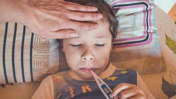 Παιδικός πυρετός: Πότε είναι ώρα να πάτε σε γιατρό