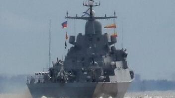 Η Ρωσία επιβεβαίωσε ζημιές πλοίου της από ουκρανικό πλήγμα στην Κριμαία