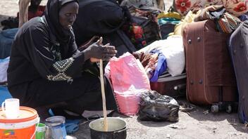 Το Παγκόσμιο Επισιτιστικό Πρόγραμμα αναστέλλει τη βοήθεια σε τρόφιμα σε περιοχές του Σουδάν