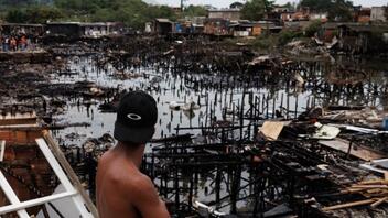 Πυρκαγιά με 9 νεκρούς, σε καταυλισμό του κινήματος ακτημόνων στη Βραζιλία