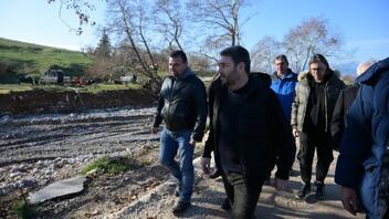 Περιοδεία Ανδρουλάκη σε πληγείσες περιοχές από τον Daniel στο Δομοκό