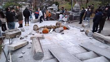 Ιαπωνία: Συνεχείς μετασεισμοί – Τουλάχιστον 6 νεκροί και τεράστιες καταστροφές από τα 7,6 Ρίχτερ