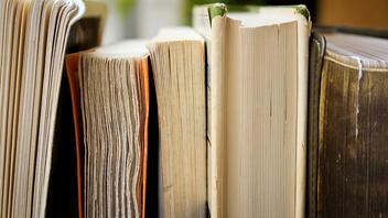  Έκλεψαν το βιβλιοπωλείο των αστέγων στην Αθήνα – 8.000 βιβλία η λεία