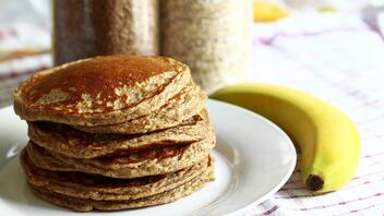 Pancakes μπανάνας: Η εύκολη και γευστική ιδέα για το παιδικό πρωινό