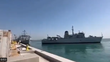 Δύο βρετανικά πολεμικά πλοία συγκρούστηκαν στα ανοιχτά του Μπαχρέιν